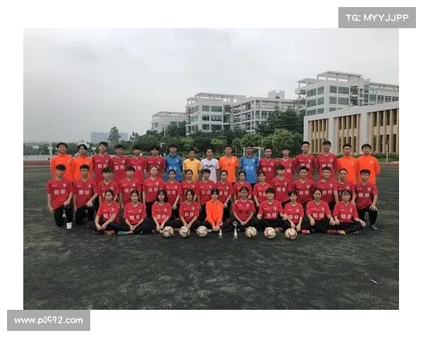 富力杯足球比赛四川赛区(今日富力俱乐部迎战劲旅绿茵巅峰对决球迷齐聚加油共襄激情足球盛宴) 富力杯足球比赛四川赛区(今日富力俱乐部迎战劲旅绿茵巅峰对决球迷齐聚加油共襄激情足球盛宴)